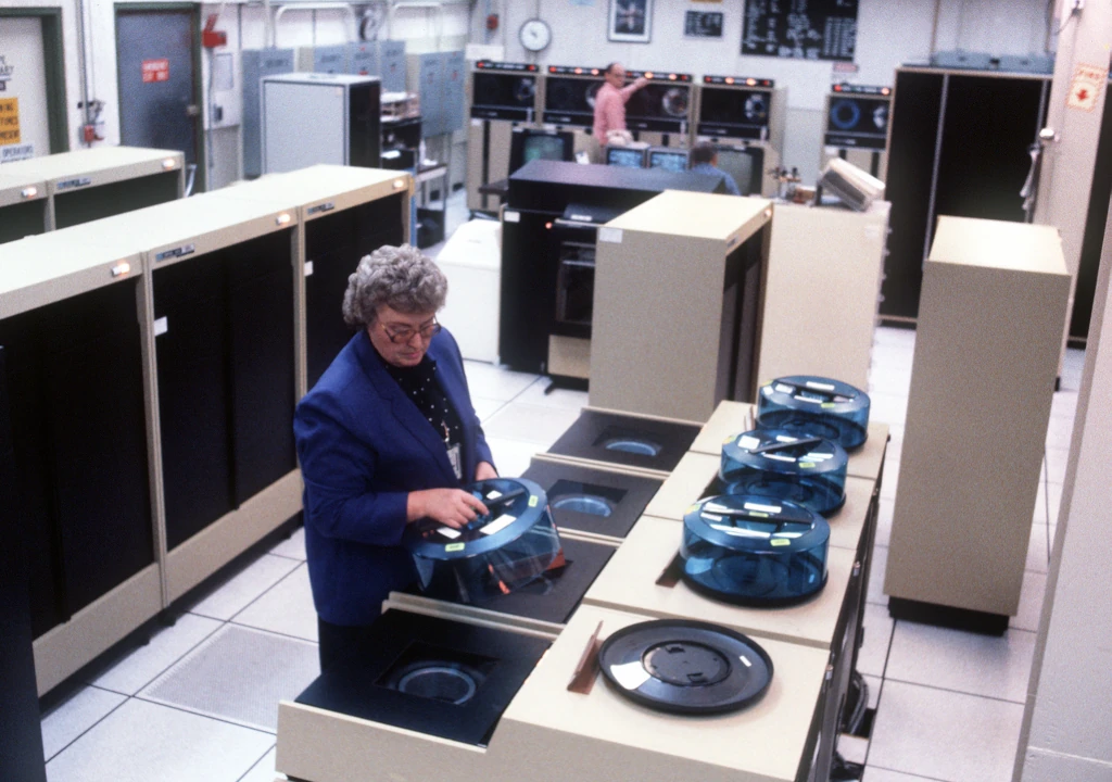 Фото: Суперкомпьютер Control Data Corporation CDC 6400.